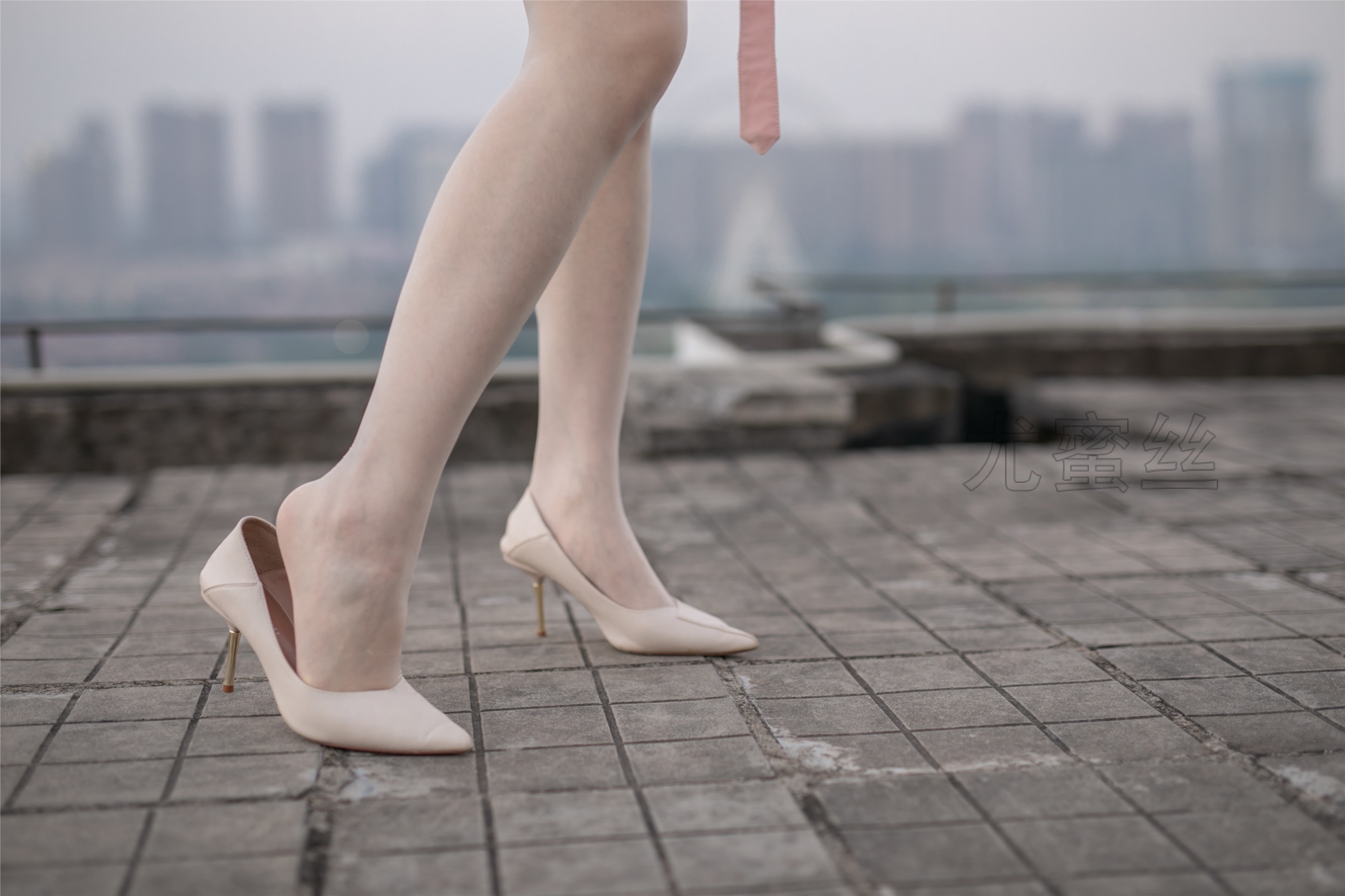 尤蜜丝 穿搭写真 NO.036